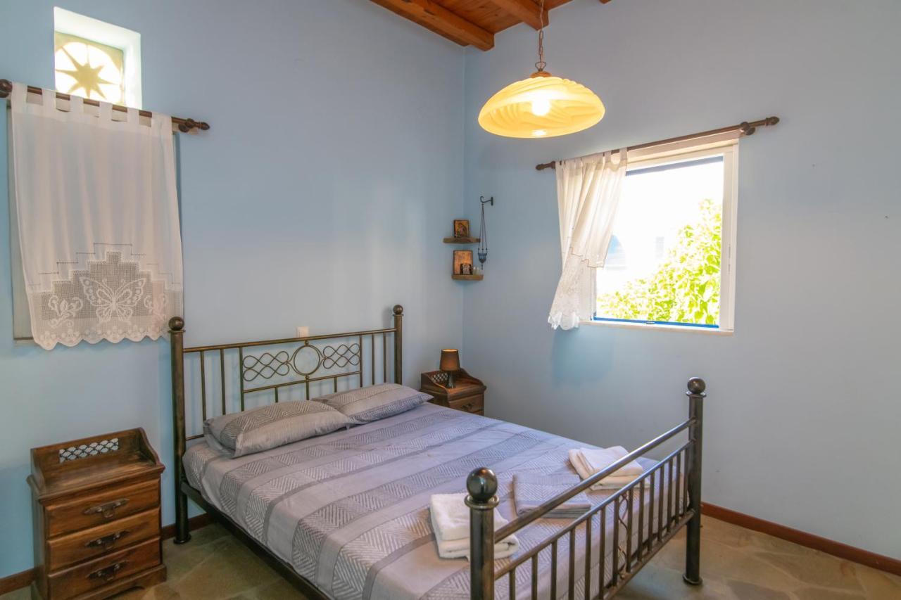 Traditional House By The Sea Istérnia المظهر الخارجي الصورة